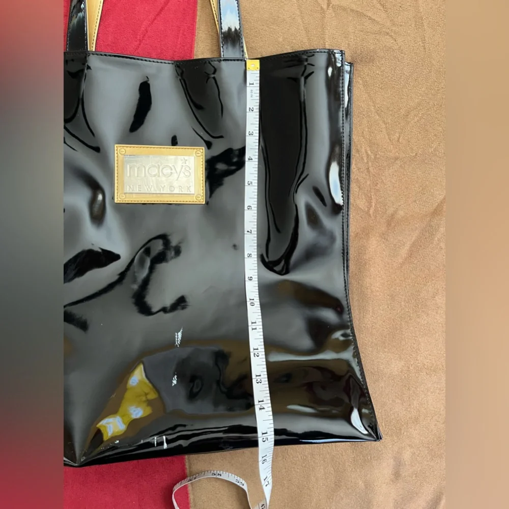 New Macys Large Black Patent Tote Bag - Picture 6 of 11